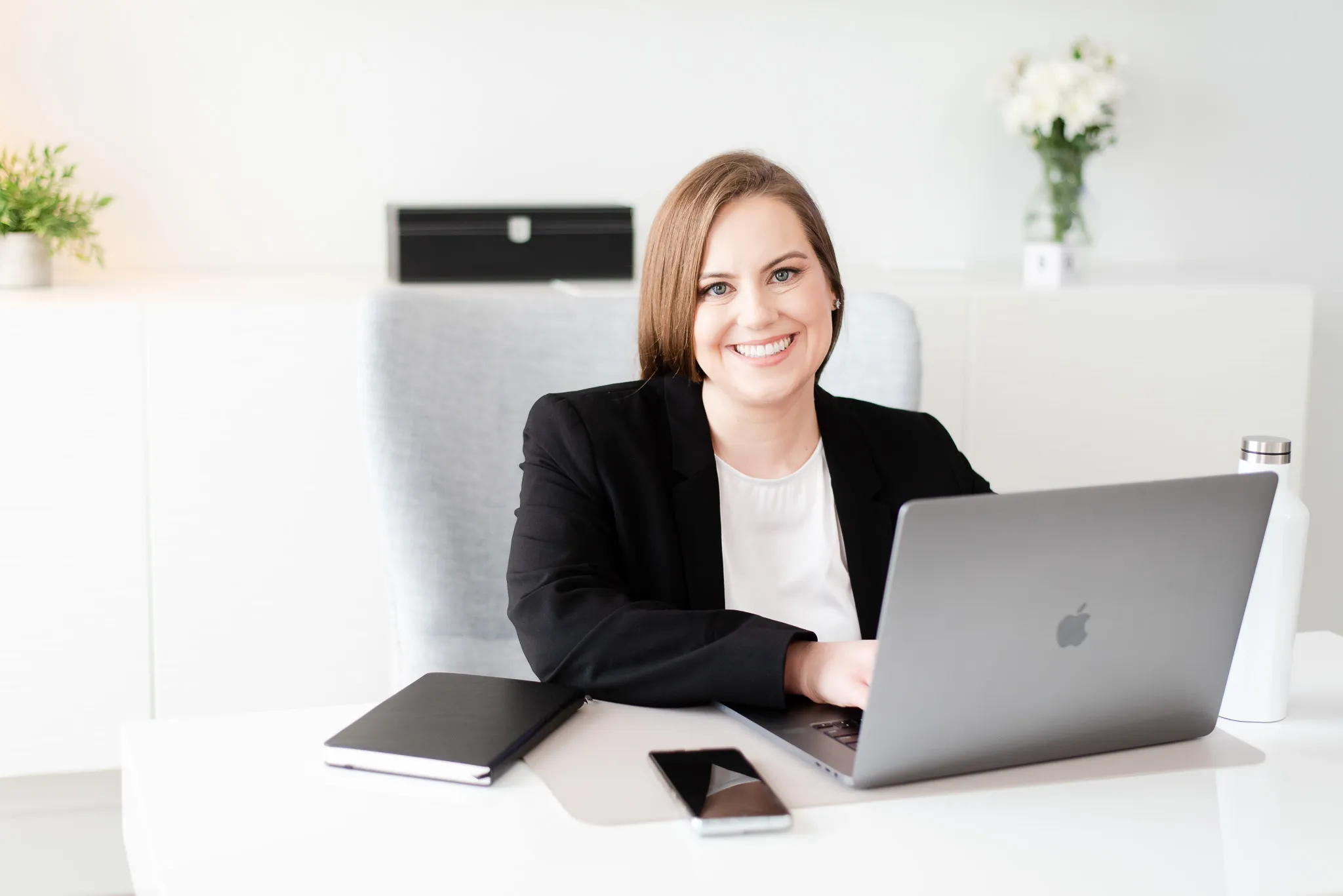 SM-2023_02-20-Whitney-M-Suarez-Photography-197 Business Consulting Whitney Ready to Consult