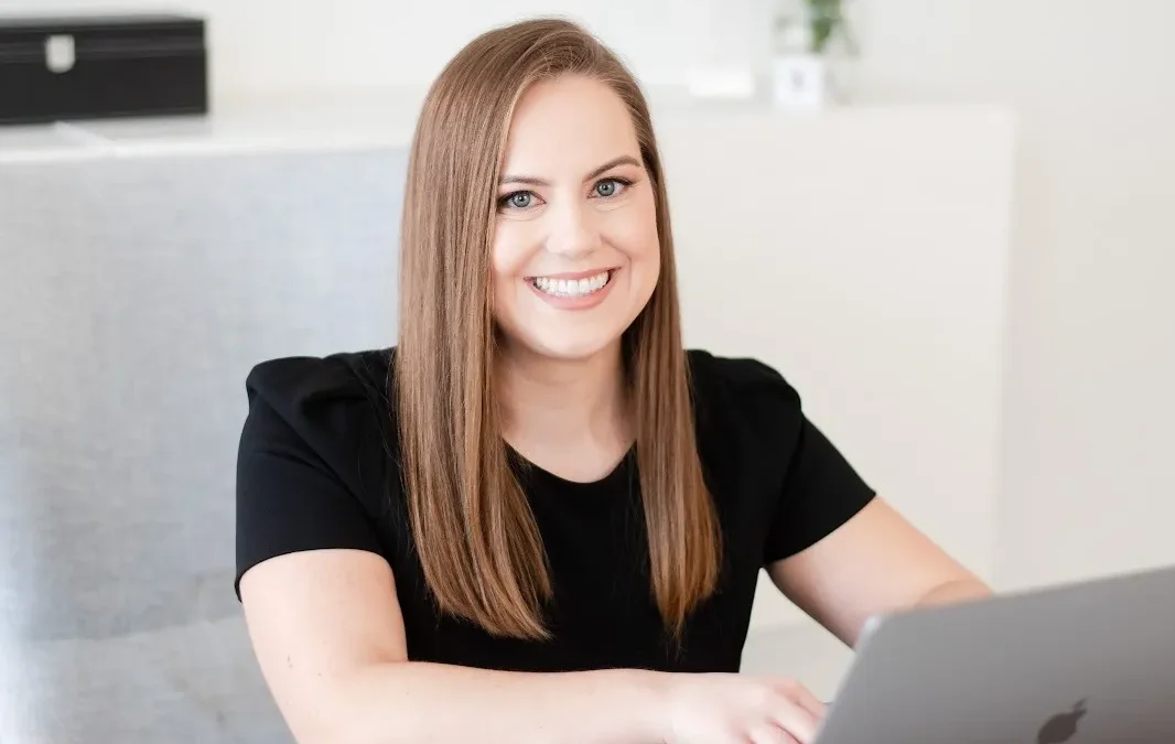 Outsourcing vs. Hiring: Which is Better for Small Businesses?